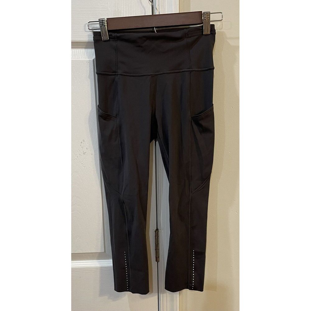 Lululemon Women's Charcoal Gray Cropped Legging Sz 4 Mid Rise
